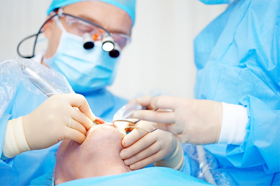 Oral Surgeon in North York, ON